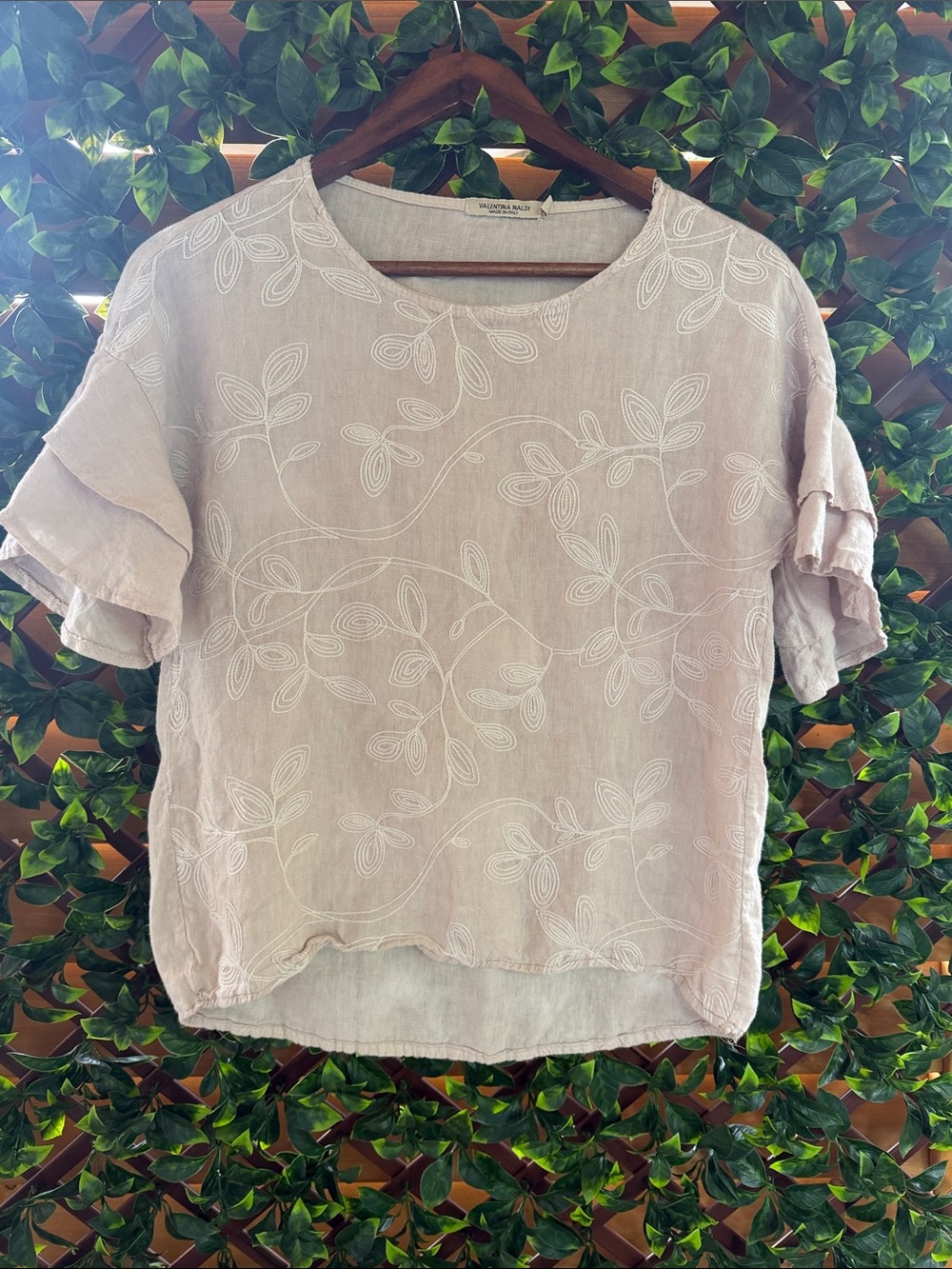 Valentina Naldi Embroidered Linen Blend Flutter Sleeve Top - Light Mauve